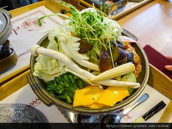 [吃喝]樂陶鮮食料理鍋。