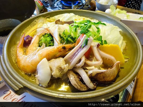 [吃喝]樂陶鮮食料理鍋。