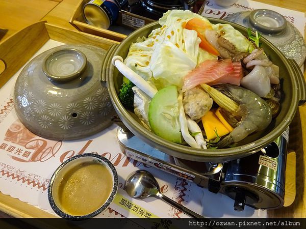 [吃喝]樂陶鮮食料理鍋。