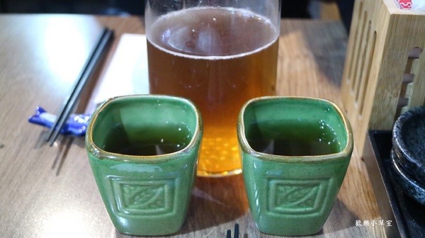 肥猫漁夫海鮮丼專賣店:【台灣美食】肥猫漁夫海鮮丼專賣店,CP超高@中山區/eating in taipei