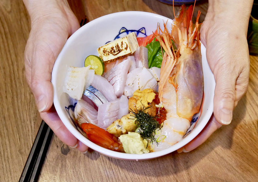 [台北中山] 春神來了就要吃肥貓漁夫人氣海鮮丼櫻花醋飯
