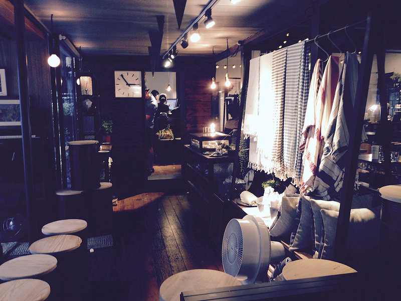 【美食。下午茶｜台北。台電大樓站】《找點心》師大商圈隱藏版甜點 懷舊木屋 手作洋梨巧克力塔&白巧克抹茶奇諾