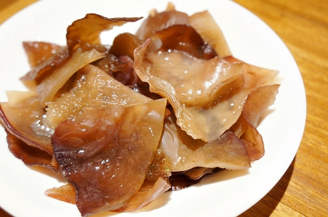 【台北中山區】八條麻辣鍋,讓你爽快吃超大肉片和麻的過癮的湯!