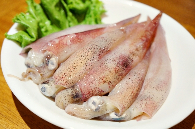 【台北中山區】八條麻辣鍋,讓你爽快吃超大肉片和麻的過癮的湯!