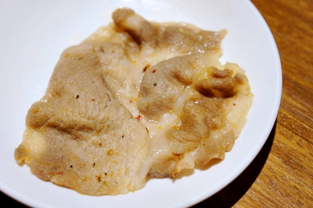 【台北中山區】八條麻辣鍋,讓你爽快吃超大肉片和麻的過癮的湯!