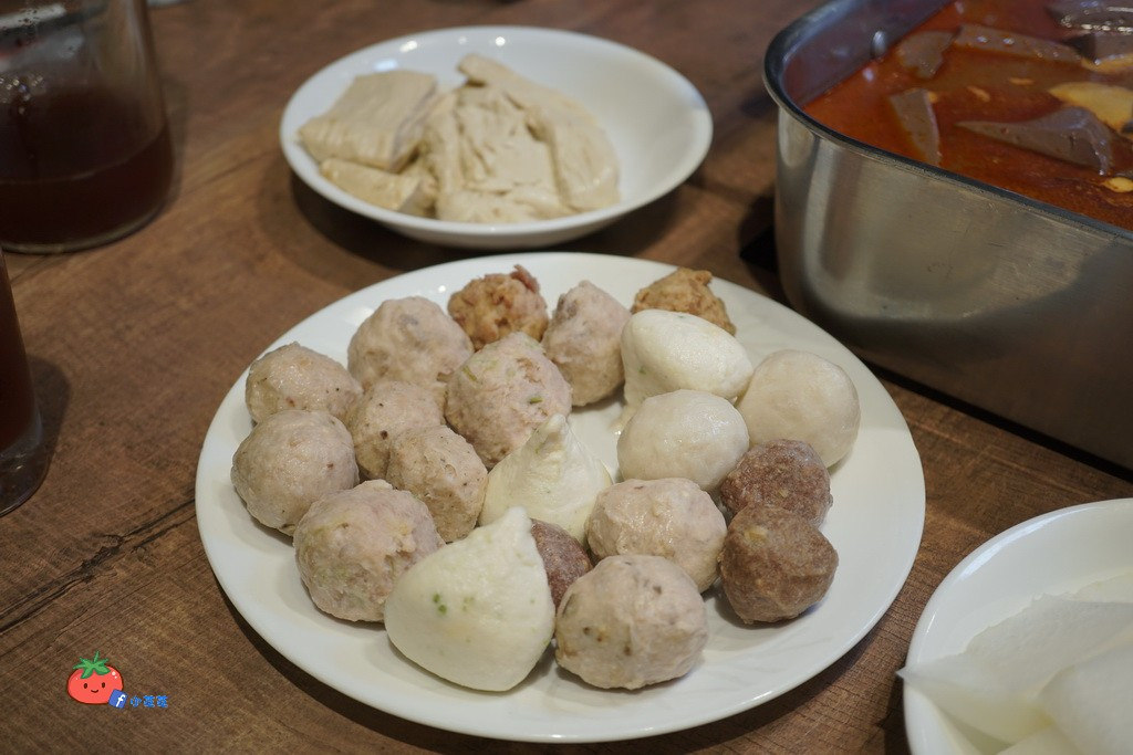 台北中山區 八條麻辣鍋