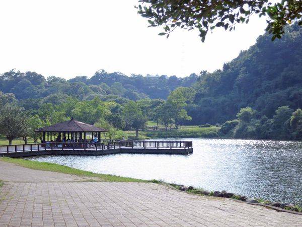 【桃園景點】三坑自然生態公園-隱身在山凹中的美麗湖景