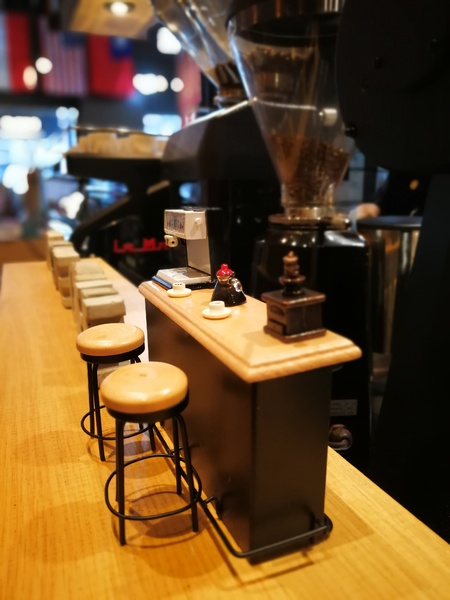 The CURVE Coffee Roasting Co.:台中黎明路 The CURVE Coffee Roasting Co. 秋紅谷附近專業自家烘焙咖啡館