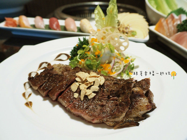 《八田頂級帝王蟹燒烤》千元有找就可以吃到頂級帝王蟹？還有專人桌邊服務？