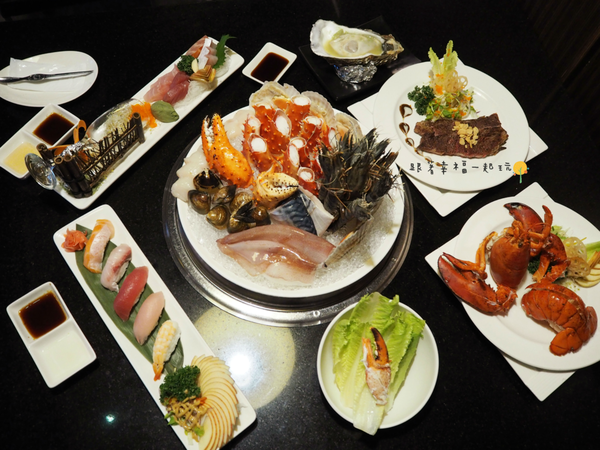 《八田頂級帝王蟹燒烤》千元有找就可以吃到頂級帝王蟹？還有專人桌邊服務？