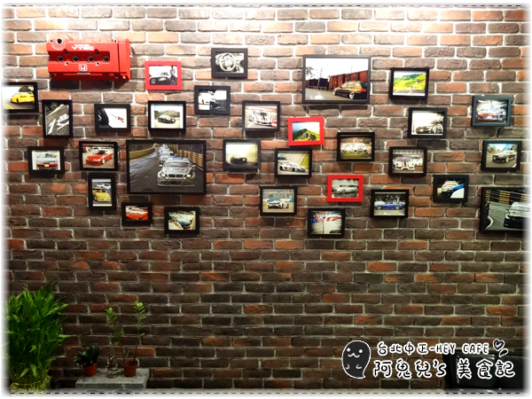 ∥台北中山∥HEY CAFE(體驗團).巷弄隱藏CP值超高的咖啡廳,必吃牽絲遷到天邊的帕尼尼*善導寺