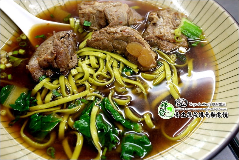 【板橋】祥發養生蔬菜排骨麵食館 ~ 吃起來像半筋半肉牛肉般口感的招牌豬排骨