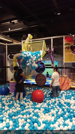 [親子]POPA動畫親子館（台中老虎城旗鑑店）。