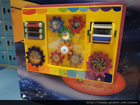 [親子]POPA動畫親子館（台中老虎城旗鑑店）。