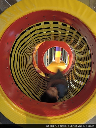 [親子]POPA動畫親子館（台中老虎城旗鑑店）。