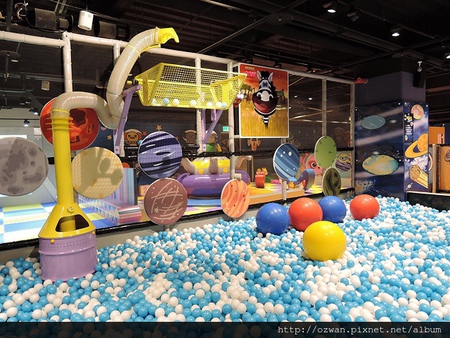 [親子]POPA動畫親子館（台中老虎城旗鑑店）。