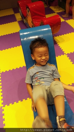 [親子]POPA動畫親子館（台中老虎城旗鑑店）。