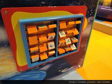 [親子]POPA動畫親子館（台中老虎城旗鑑店）。