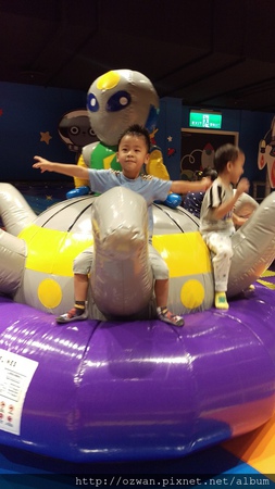 [親子]POPA動畫親子館（台中老虎城旗鑑店）。