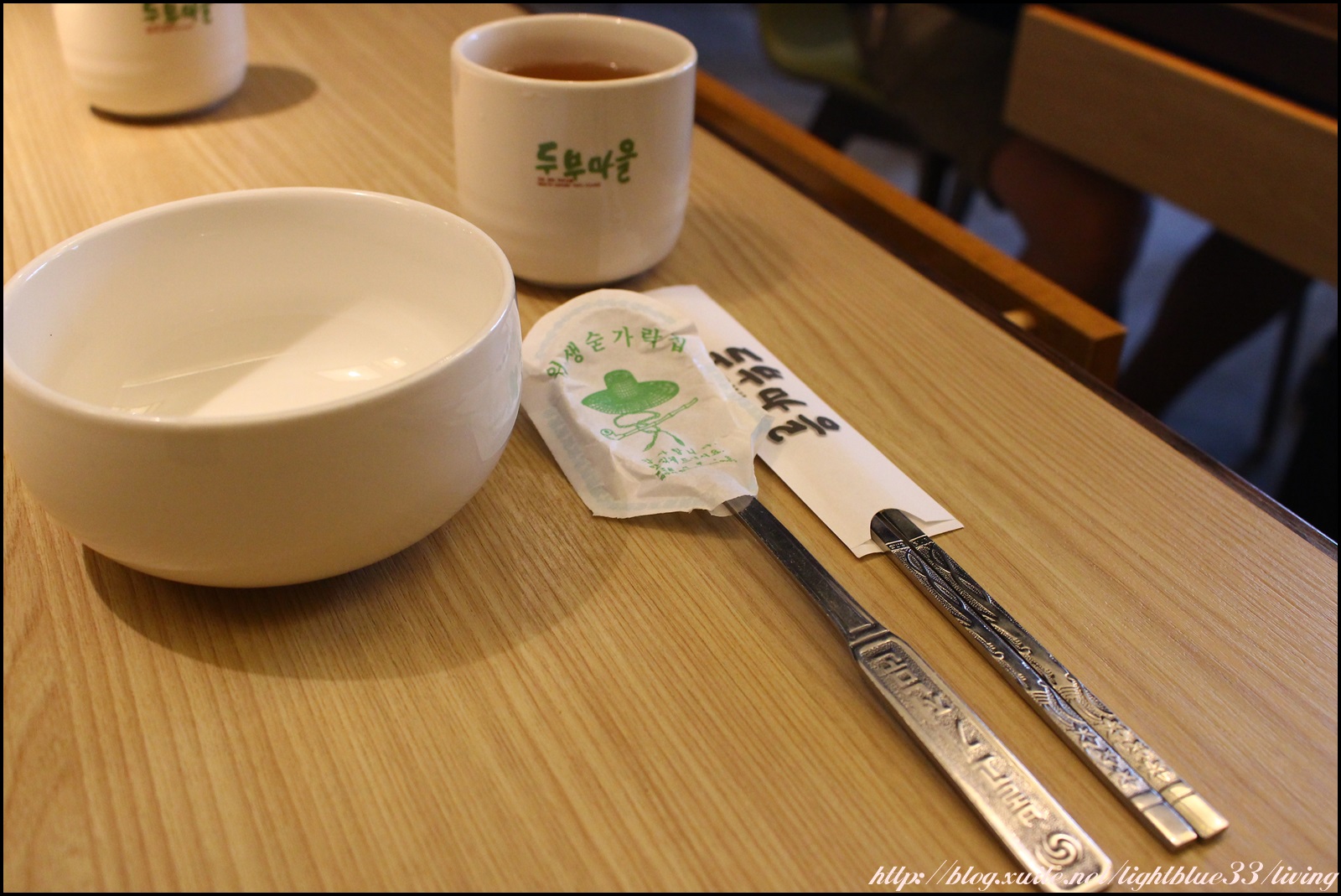 [ 南港站city link美食 ] 豆腐村～五樣小菜、飲料、豆腐冰淇淋無限享用的人氣排隊韓式料理