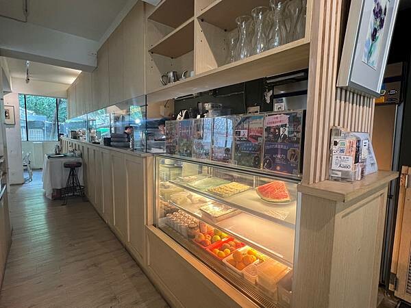 台北市靜巷中充滿藝文氣息的文青餐廳:青田藝集Art Read