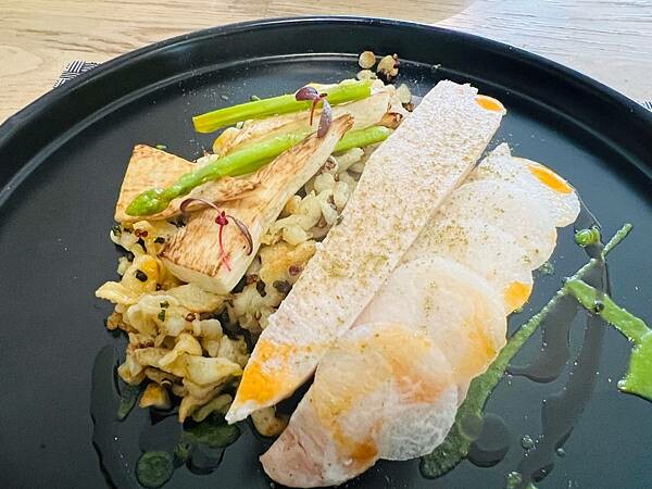 台北市靜巷中充滿藝文氣息的文青餐廳:青田藝集Art Read