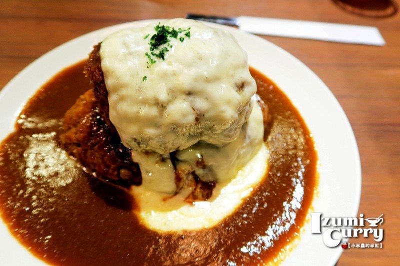 【捷運台北車站|京站美食廣場】Izumi Curry~來自大阪の咖哩,漢堡排也太威了吧!!但最喜歡的還是♥天使滑蛋牛肉咖哩飯♥