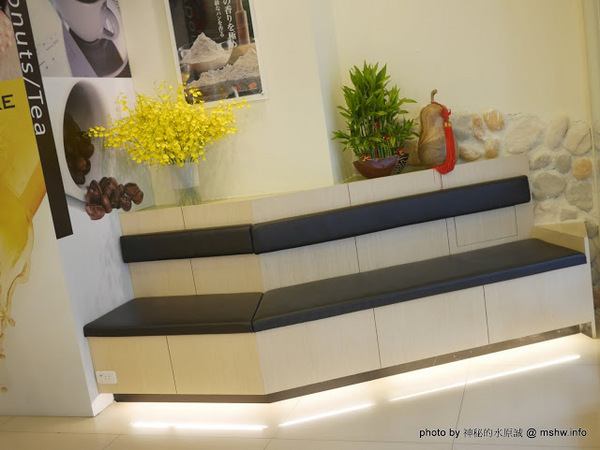 香檸貝克SIANG NING BEIKE(北屯同心店):【食記】台中Siang Ning Beike Lemon Donuts 香檸貝克甜甜圈專賣-北屯同心店@北屯東山路 : 環境寬敞舒適, 甜點口感依舊, 還有新產品等著你喔!! 香檸貝克SIANG NING BEIKE(北屯同心店):【食記】台中Siang Ning Beike Lemon Donuts 香檸貝克甜甜圈專賣-北屯同心店@北屯東山路 : 環境寬敞舒適, 甜點口感依舊, 還有新產品等著你喔!!