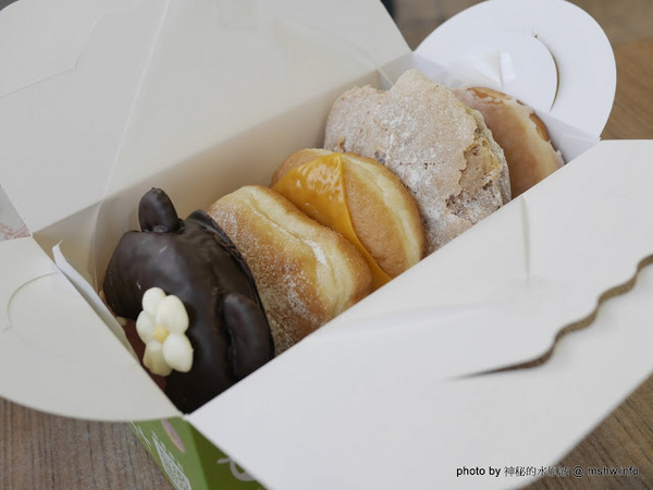 香檸貝克SIANG NING BEIKE(北屯同心店):【食記】台中Siang Ning Beike Lemon Donuts 香檸貝克甜甜圈專賣-北屯同心店@北屯東山路 : 環境寬敞舒適, 甜點口感依舊, 還有新產品等著你喔!! 香檸貝克SIANG NING BEIKE(北屯同心店):【食記】台中Siang Ning Beike Lemon Donuts 香檸貝克甜甜圈專賣-北屯同心店@北屯東山路 : 環境寬敞舒適, 甜點口感依舊, 還有新產品等著你喔!!