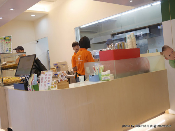 香檸貝克SIANG NING BEIKE(北屯同心店):【食記】台中Siang Ning Beike Lemon Donuts 香檸貝克甜甜圈專賣-北屯同心店@北屯東山路 : 環境寬敞舒適, 甜點口感依舊, 還有新產品等著你喔!! 香檸貝克SIANG NING BEIKE(北屯同心店):【食記】台中Siang Ning Beike Lemon Donuts 香檸貝克甜甜圈專賣-北屯同心店@北屯東山路 : 環境寬敞舒適, 甜點口感依舊, 還有新產品等著你喔!!