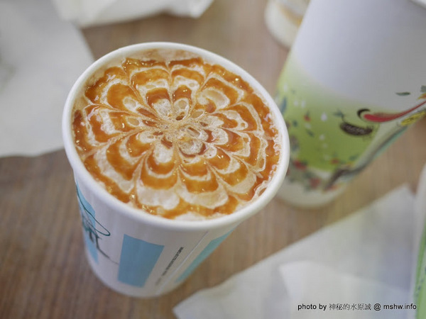 香檸貝克SIANG NING BEIKE(北屯同心店):【食記】台中Siang Ning Beike Lemon Donuts 香檸貝克甜甜圈專賣-北屯同心店@北屯東山路 : 環境寬敞舒適, 甜點口感依舊, 還有新產品等著你喔!! 香檸貝克SIANG NING BEIKE(北屯同心店):【食記】台中Siang Ning Beike Lemon Donuts 香檸貝克甜甜圈專賣-北屯同心店@北屯東山路 : 環境寬敞舒適, 甜點口感依舊, 還有新產品等著你喔!!