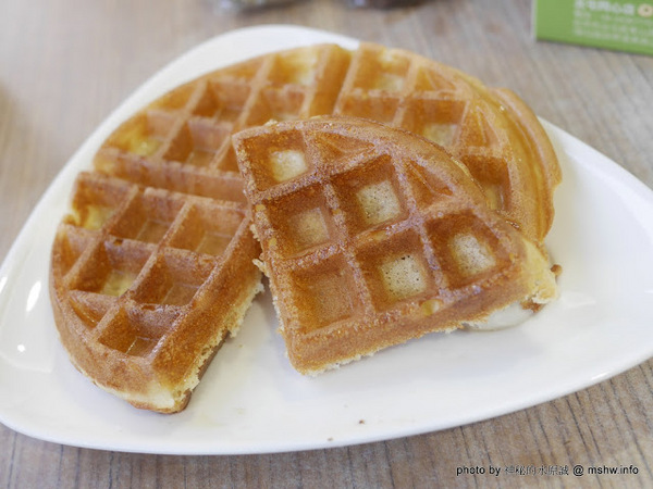 香檸貝克SIANG NING BEIKE(北屯同心店):【食記】台中Siang Ning Beike Lemon Donuts 香檸貝克甜甜圈專賣-北屯同心店@北屯東山路 : 環境寬敞舒適, 甜點口感依舊, 還有新產品等著你喔!! 香檸貝克SIANG NING BEIKE(北屯同心店):【食記】台中Siang Ning Beike Lemon Donuts 香檸貝克甜甜圈專賣-北屯同心店@北屯東山路 : 環境寬敞舒適, 甜點口感依舊, 還有新產品等著你喔!!