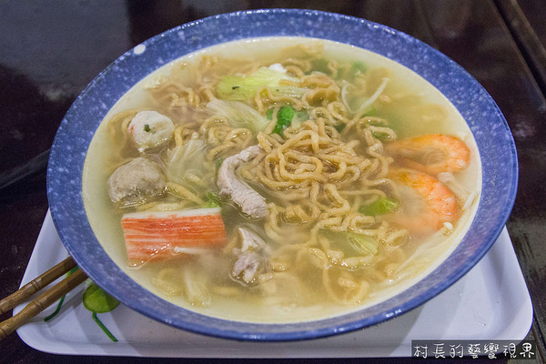 樓梯腳：【食記】｛高雄。鼓山區｝隱身在巷弄的特色老宅餐廳樓梯腳