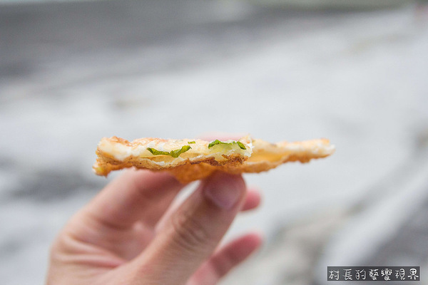 東港蔥油餅:【食記】{屏東。東港鎮}東港在地人都知道的美食,馬祖蔥油餅酥薄脆 東港蔥油餅:【食記】{屏東。東港鎮}東港在地人都知道的美食,馬祖蔥油餅酥薄脆