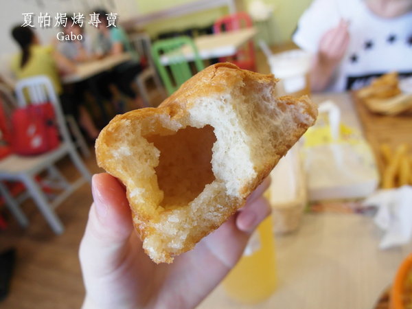 夏帕焗烤專賣(台南夢時代店)：【台南】夏帕焗烤專賣 (夢時代店) ──BABY蜜糖土司／平價焗烤／推辣肉醬起司脆餅