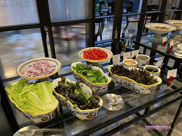 [台北中山區]平日限定𝒔𝒆𝒎𝒊 𝒃𝒖𝒇𝒇𝒆𝒕半自助式套餐-萬