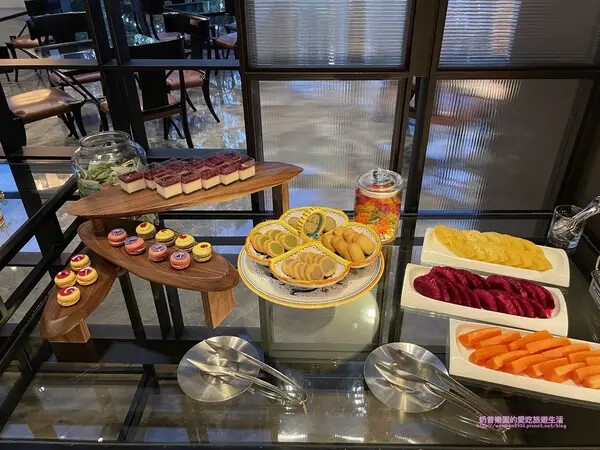 [台北中山區]平日限定𝒔𝒆𝒎𝒊 𝒃𝒖𝒇𝒇𝒆𝒕半自助式套餐-萬