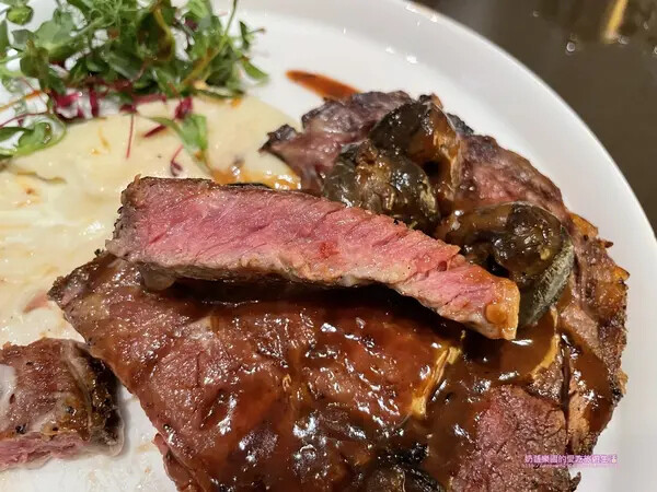 [台北中山區]平日限定𝒔𝒆𝒎𝒊 𝒃𝒖𝒇𝒇𝒆𝒕半自助式套餐-萬