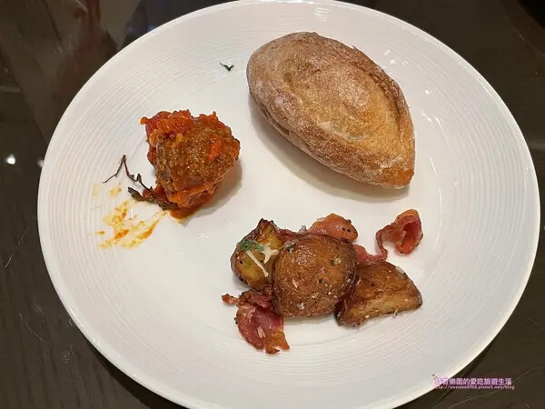 [台北中山區]平日限定𝒔𝒆𝒎𝒊 𝒃𝒖𝒇𝒇𝒆𝒕半自助式套餐-萬