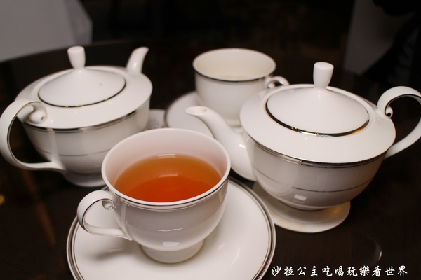 台北萬豪酒店 Taipei Marriott Hotel-Lobby Lounge：大直下午茶/化妝品可以吃？！台北萬豪酒店Lobby LoungeX韓系頂級美妝品牌雪花秀，推出期間限定「完美瓷肌下午茶」網美必朝聖