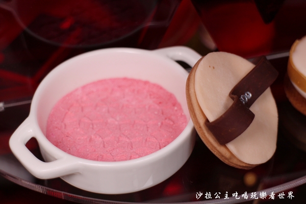 台北萬豪酒店 Taipei Marriott Hotel-Lobby Lounge：大直下午茶/化妝品可以吃？！台北萬豪酒店Lobby LoungeX韓系頂級美妝品牌雪花秀，推出期間限定「完美瓷肌下午茶」網美必朝聖