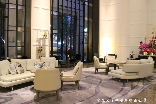 台北萬豪酒店 Taipei Marriott Hotel-Lobby Lounge：大直下午茶/化妝品可以吃？！台北萬豪酒店Lobby LoungeX韓系頂級美妝品牌雪花秀，推出期間限定「完美瓷肌下午茶」網美必朝聖