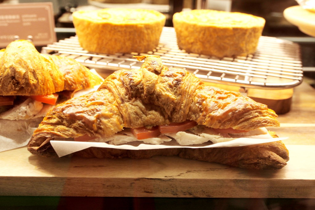 PA060187_Fotor.jpg PA060187_Fotor.jpg