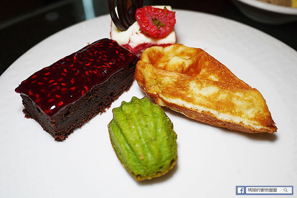 ◆台北東區【漢來海港餐廳敦化店】激推五星級自助餐吃到飽。Buffet吃到飽。海鮮自助百匯。捷運忠孝敦化美食