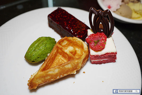 ◆台北東區【漢來海港餐廳敦化店】激推五星級自助餐吃到飽。Buffet吃到飽。海鮮自助百匯。捷運忠孝敦化美食