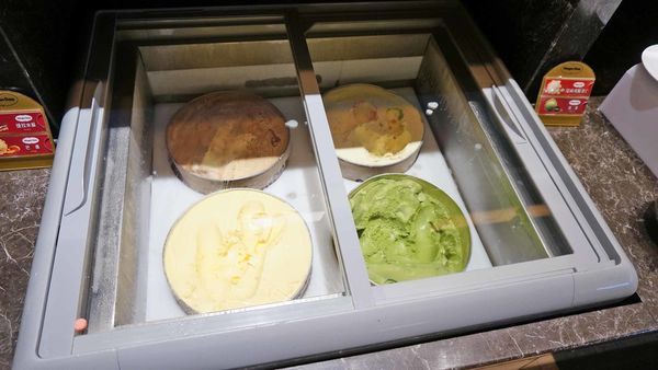 【台北美食】漢來海港餐廳-鵝肝、魚子醬、牛排、港式料理、日式料理、義大利麵、甜點等超多樣食材無限量吃到飽