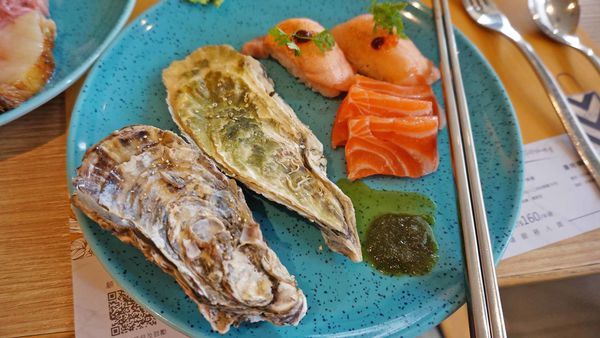 【台北美食】漢來海港餐廳-鵝肝、魚子醬、牛排、港式料理、日式料理、義大利麵、甜點等超多樣食材無限量吃到飽