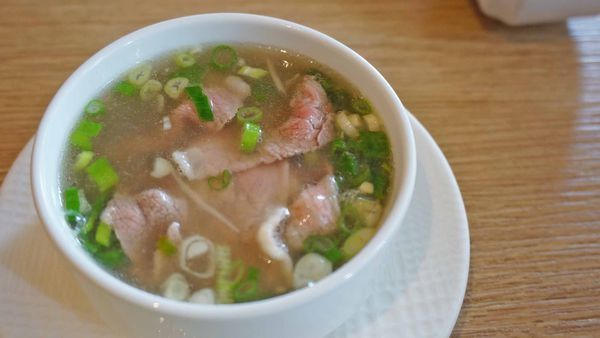 【台北美食】漢來海港餐廳-鵝肝、魚子醬、牛排、港式料理、日式料理、義大利麵、甜點等超多樣食材無限量吃到飽