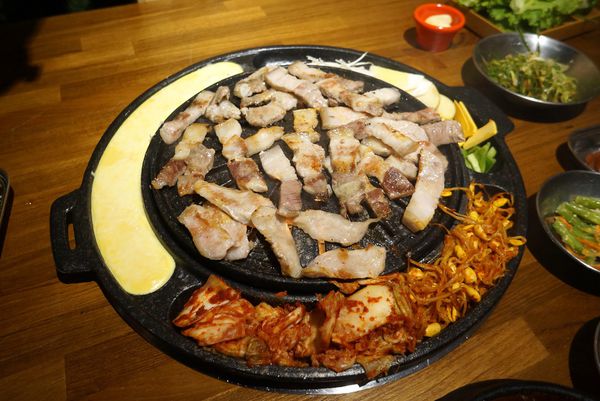 滋滋咕嚕 쩝쩝꿀꺽 韓式烤肉專門店：滋滋咕嚕 ♥ 쩝쩝꿀꺽 ♥ 韓式烤肉 ♥台北東區美食