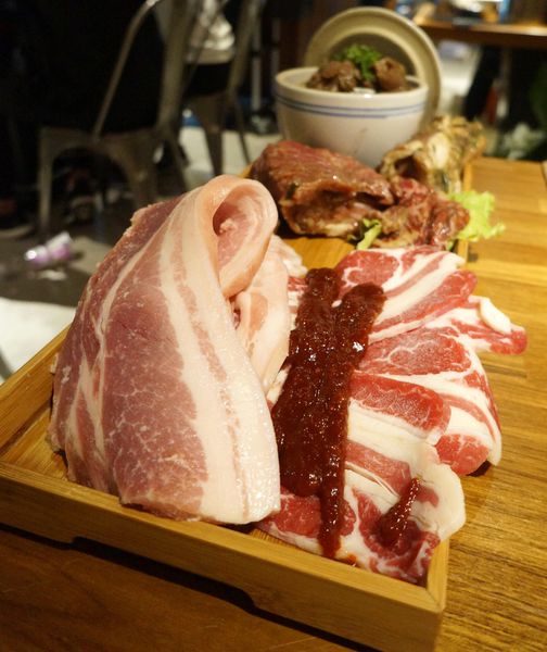 滋滋咕嚕 쩝쩝꿀꺽 韓式烤肉專門店：滋滋咕嚕 ♥ 쩝쩝꿀꺽 ♥ 韓式烤肉 ♥台北東區美食